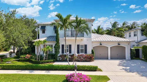 Luxurious Delray Beach Pool Home in Downtown Delray! VIP Beach Passes!