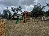 Cozy 2 bedroom RV with pool Hotels in Leander