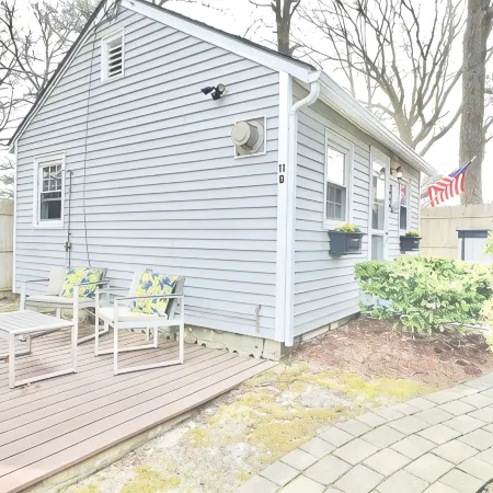 Stay in a TINY HOUSE!★0.4mi to Beach★Village★Restaurants★Pet Friendly ★ 2 bikes!