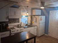 Beach Bungalow in peaceful Toms River with AC, WiFi, beach badges.