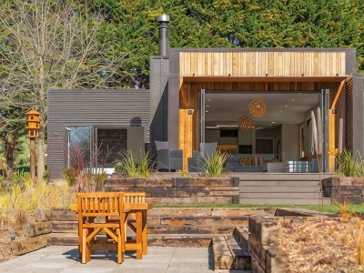 Luxury Exclusive Retreat, Outdoor Spa, Outdoor Fire & Gardens | Pet-Friendly⁠