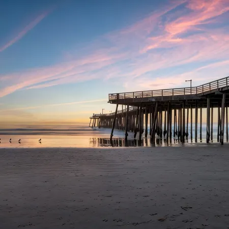Steps Away From Pismo Beach with Poker/Foosball Table/EV Charger/BBQ grill