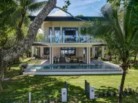 Beachfront Modern Luxe Villa Steps from the Sand!