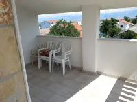Sabunike 300m from the Beach Complete Apartment for Max. 5 Persons with Terrace - 2-Star