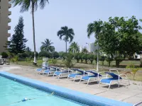Luxurious beach  front self-catering apartment in the heart of Ocho Rios Jamaica - Apartments