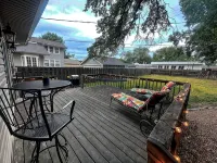 The Crescent House - Homestays