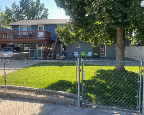 Longmont Getaway with Private Entrance Hotels in Longmont