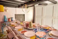 Boutique, interior designed, historic property - Homestays