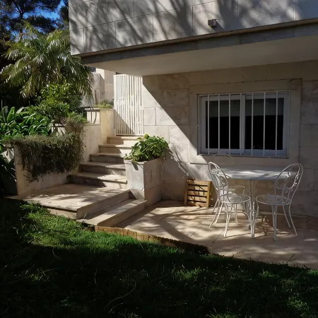 Large studio apartment in a very quiet and green area