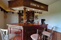 A place full of character and charm-Gateway to Canadian Rockies