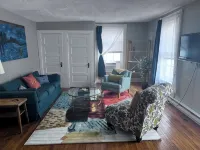 Dreamweaver — 1BR 1BA just two blocks from the downtown walking mall
