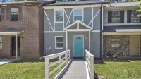 2 Bedroom Townhouse Fire Pit - BBQ - Fun Relax - Bungalows