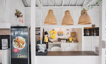 500 Rai Floating Resort