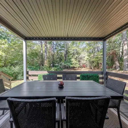 Executive stay home newly remodeled 3-bed house walkable to Downtown Woodstock