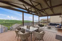 Lakeview Retreat with Theater, Arcade, Poker Table, Hot Tub and Pool - Fitnessstudio