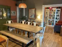 Beautiful, family-friendly home with yard and patio near Tufts, 10 min to Boston - Apartments