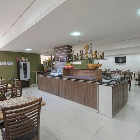 Monte Serrat Hotel