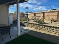 The Sage Field House - Hot Tub, Ping Pong, and 8 Minute Walk to down Town! Hotels in Murphys