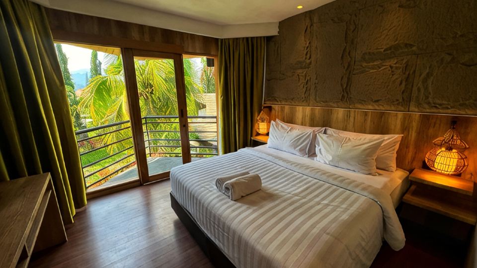 Villa 4-Br Klub Bunga No. 8 Batu Malang