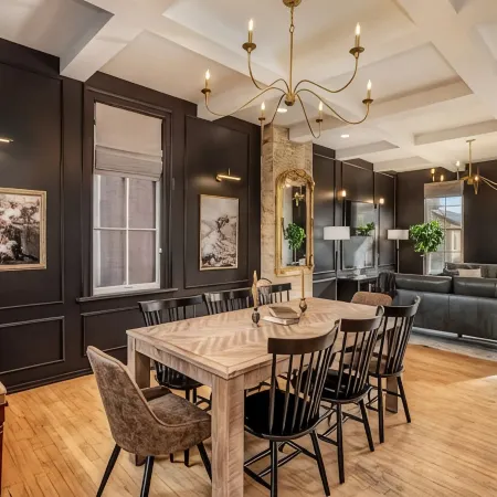 Cream City Victorian Parking AC Patio Walkable