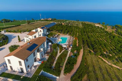 Apartment in Pedaso with Sea View & Pool - Apartments