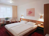 Hotel Diamant Hotels near Cranz