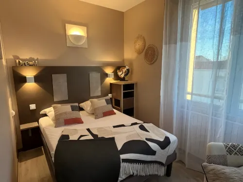 Acadie Saint Victor - Hôtel Restaurant - Face Mer - Chatelaillon Plage