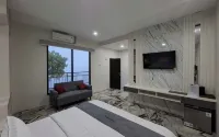 Morowali Beach Hotel Hotels in 
