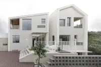 Ulsan Artehouse Pension - Rooftop Pools