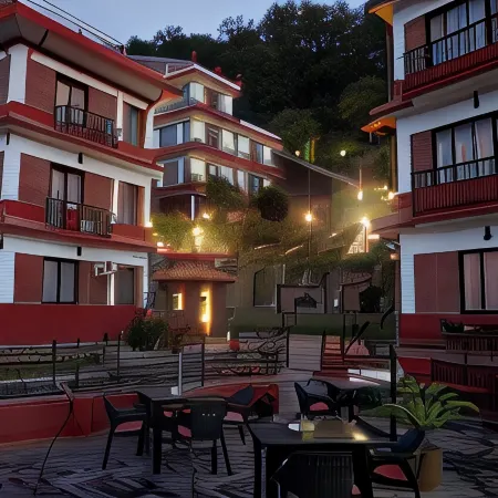 Gaia Holiday Home