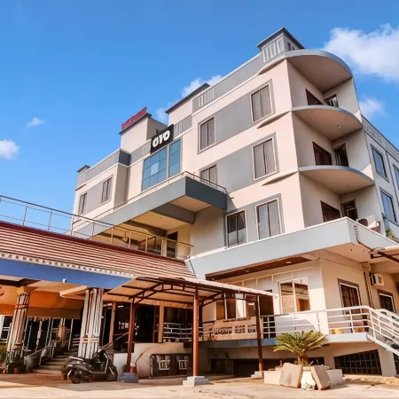Hotel Partha International