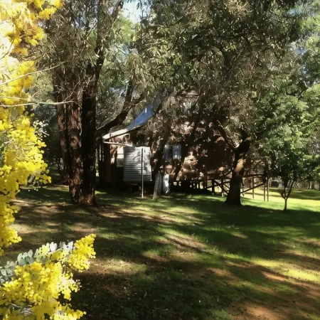 Beyonderup Falls Adult Retreat Hotels in Nannup