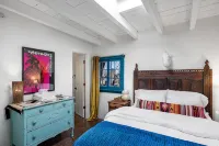 Downtown 100 Year Old Adobe - Walk to the Santa Fe Plaza & Railyard District - Condos