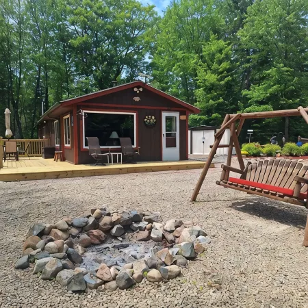 Cabin Tucked into the Woods! Trail Access for Atv/Utv & Snowmobiles.