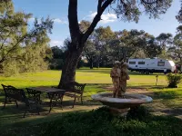 Hay Caravan Park Hotéis em Hay