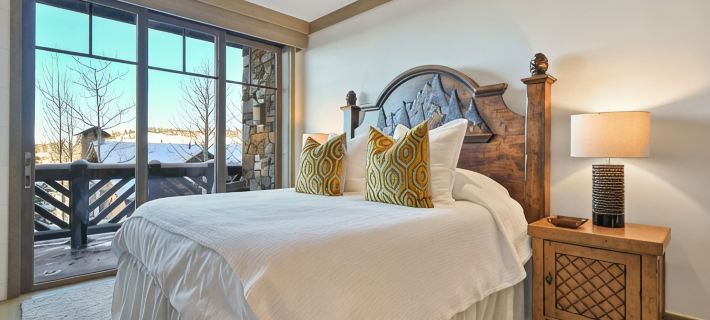 Parq 4 Tower Club Ski in-Out Hot Tub Pool Private Dining Fitness Spa Wellness Hotels in Summit County