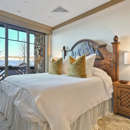 Parq 4 Tower Club Ski in-Out Hot Tub Pool Private Dining Fitness Spa Wellness