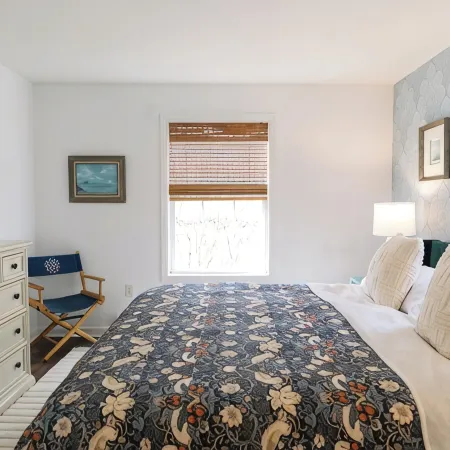 Beautiful newly decorated and centrally located home minutes from Camden Harbor.