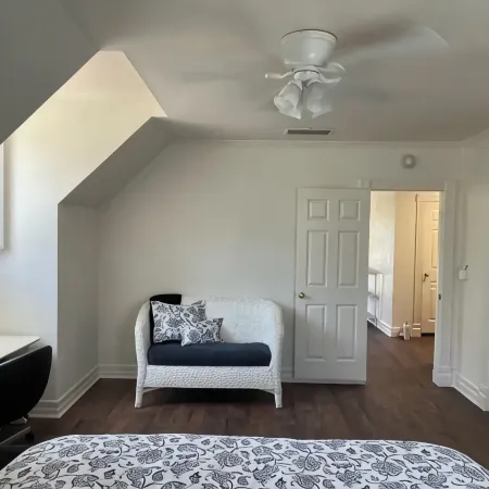 Sunsets & Shows! Gorgeous, Private 1 Br Listing!