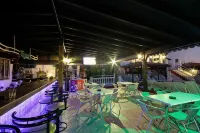 Maison 48 Apart Hotel - ที่มีบาร์