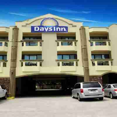 Days Inn by Wyndham Guam-Tamuning Hotel Exterior