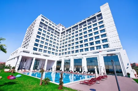 The Green Park Pendik