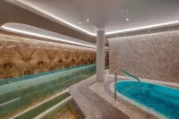 Grand Poet Hotel and Spa by Semarah - Pools