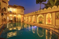Umaid Bhawan - A Heritage Style Boutique Hotel - piscina
