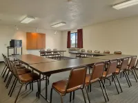 Super 8 by Wyndham Portland Airport Hotels in Multnomah County