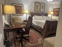 Spacious 3 bed 2 bath condo close to Memorial Park, Five-points, & UGA in Athens - Kitchen