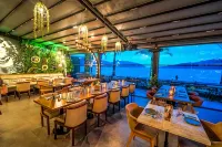 Aurasia Beach Hotel - breakfast