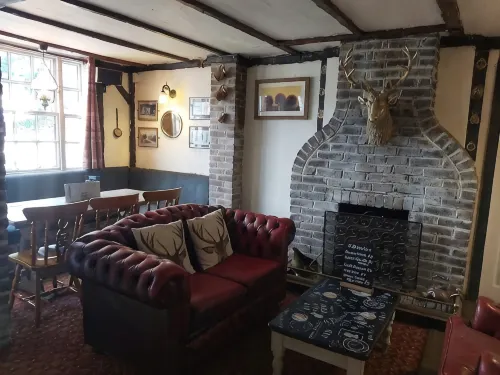 The Blacksmith's Arms Halland - parking