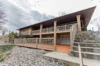 Lake Views & Access + Pool, Indoor/Outdoor Living, Family &  Pet Friendly - 3-Star