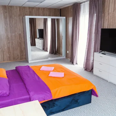 Maziiz Hotel (Мазииз) на Советском